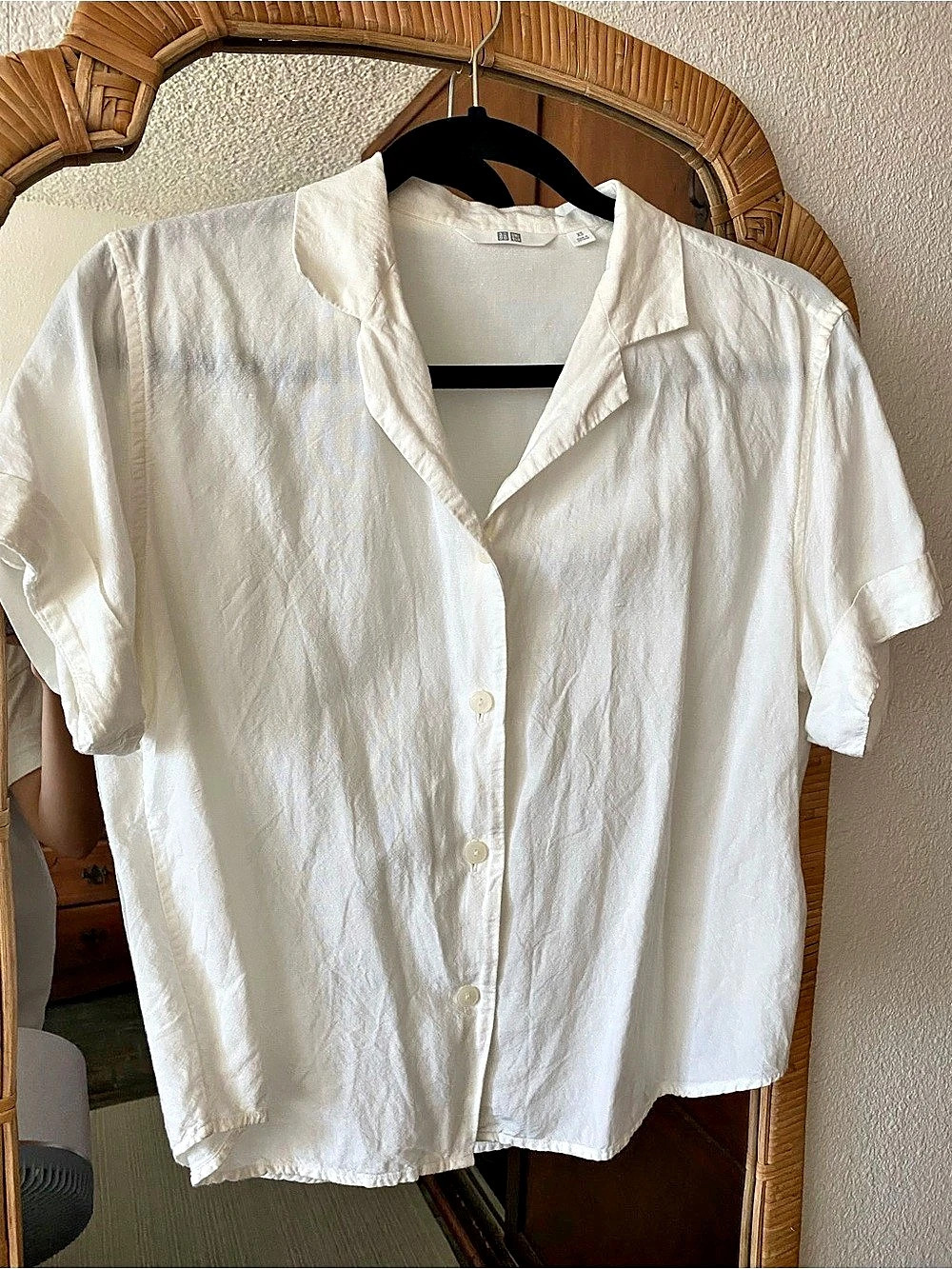 Uniqlo Rayon Linen Blended Short-Sleeve Cropped Shirt Button Down